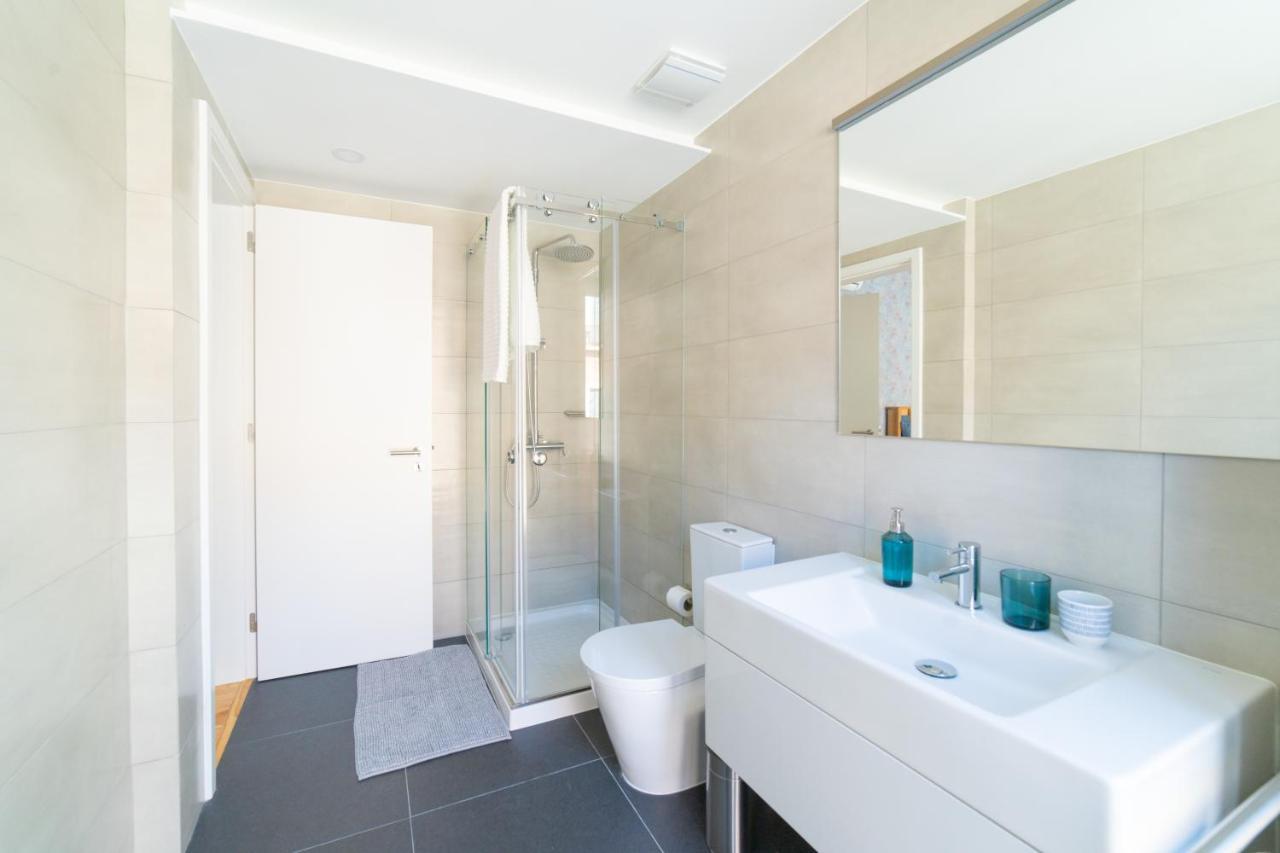 Blue By The River 3 - Elegant Two-Bedroom In Santos リスボン エクステリア 写真
